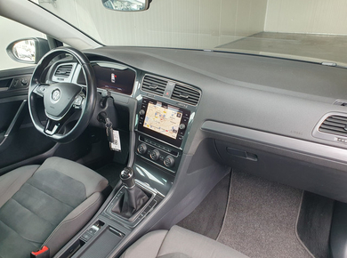 Volkswagen GOLF Variant 1.0 TSI Comfortline Business NAVI/VIRT.COCKPIT/CRUISE/LMV