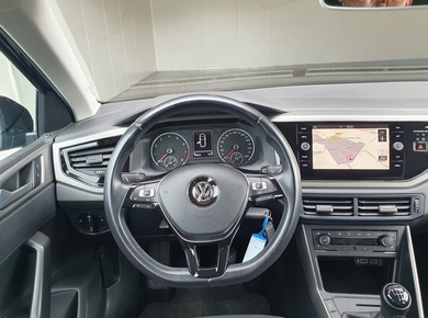 Volkswagen Polo 1.0 TSI Highline PDC/CARPLAY/NAVI/CRUISE/CLIMA/LMV