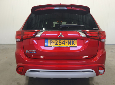 Mitsubishi Outlander 2.4 PHEV Intense+ NAVI/H.LEDER/CLIMA/CRUISE/LMV