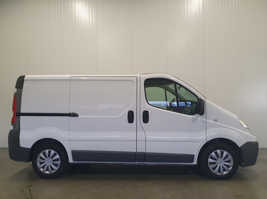 Renault Trafic 2.0 dCi T27 L1H1 Générique MARGE!/AIRCO/AUDIO/TREKHAAK