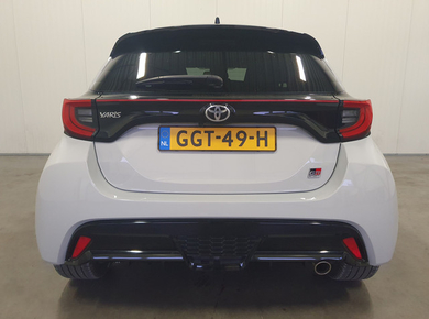 Toyota Yaris 1.5 VVT-i GS SPORT NAVI/CRUISE/HUD/CLIMA/LMV