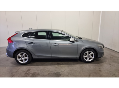 Volvo V40 2.0 D2 R-Design Business LEDER/TREKH./STOELVERW./PDC/NAVI/CLIMA/CRUISE