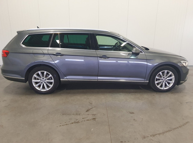 Volkswagen Passat Variant 1.6 TDI Highline LED/CAMERA/STOELVERW./NAVI/CRUISE