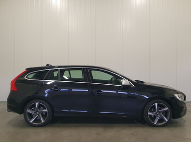 Volvo V60 1.6 T3 R-Design NAVI/PDC/TRHAAK/CRUISE/LMV