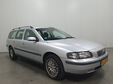 Volvo V70 2.4 AIRCO/CRUISE/LMV