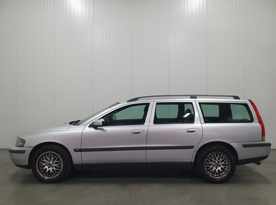 Volvo V70 2.4 AIRCO/CRUISE/LMV