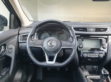 Nissan QASHQAI 1.3 DIG-T N-Connecta PANO/CAMERA/TR.HAAK/NAVI/LMV