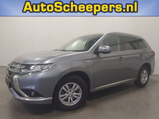 Mitsubishi Outlander 2.0 PHEV Pure NAVI/CRUISE/CLIMA/TRHAAK/LMV